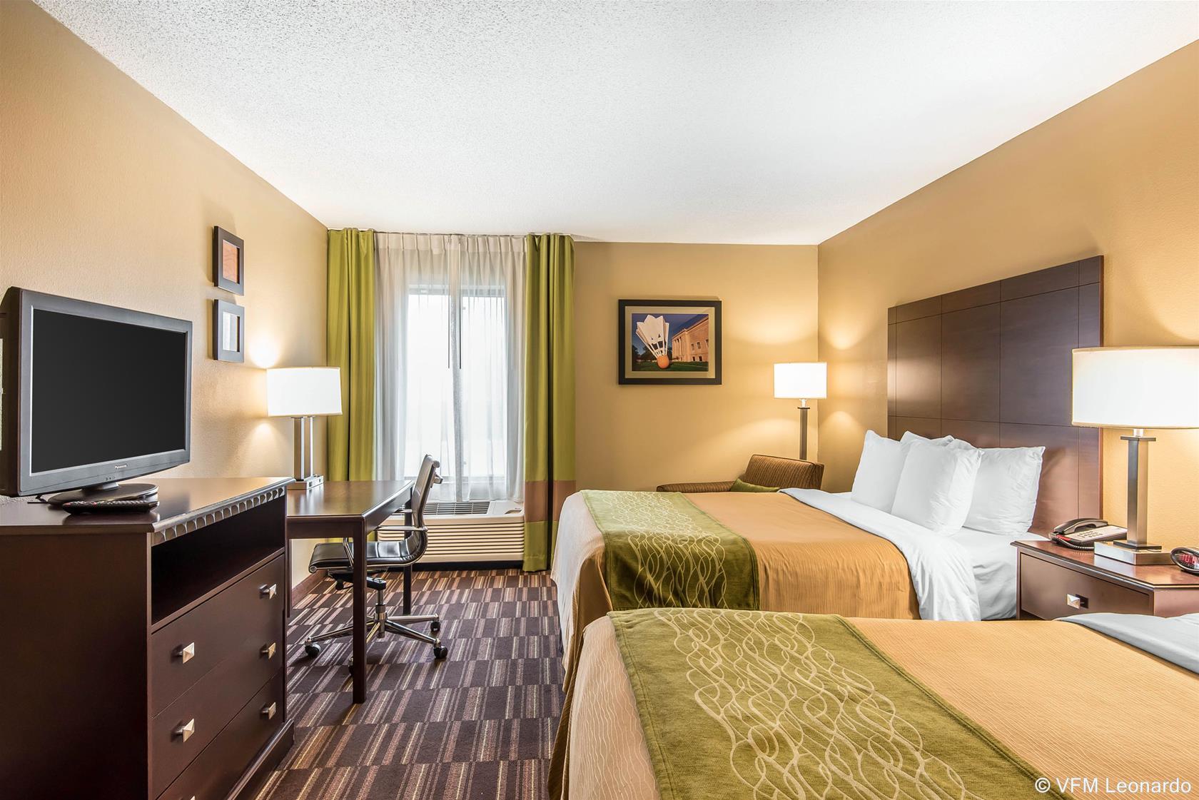 Comfort Inn & Suites Kansas City - Northeast Exterior foto